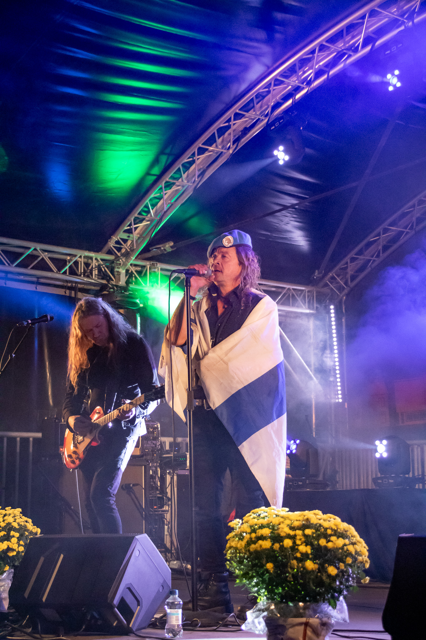Mustat enkelit